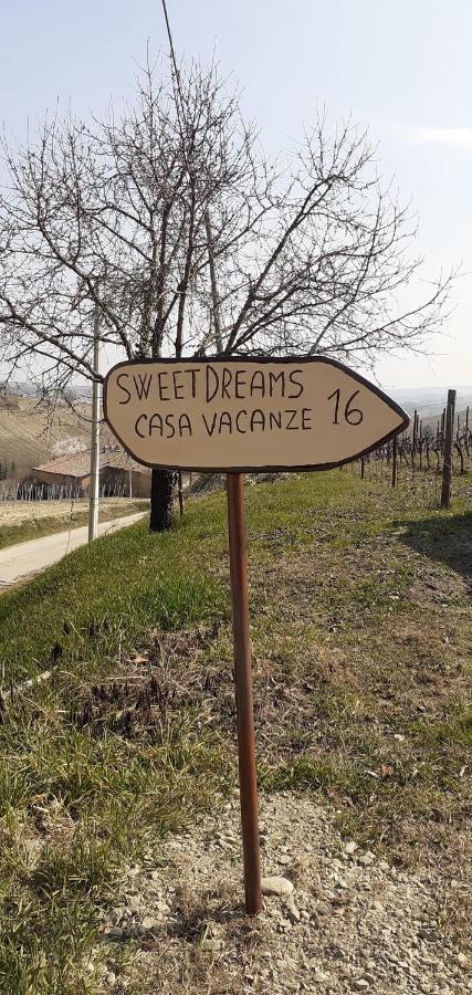 Casa Vacanze Sweet Dreams Agliano Terme Exterior photo