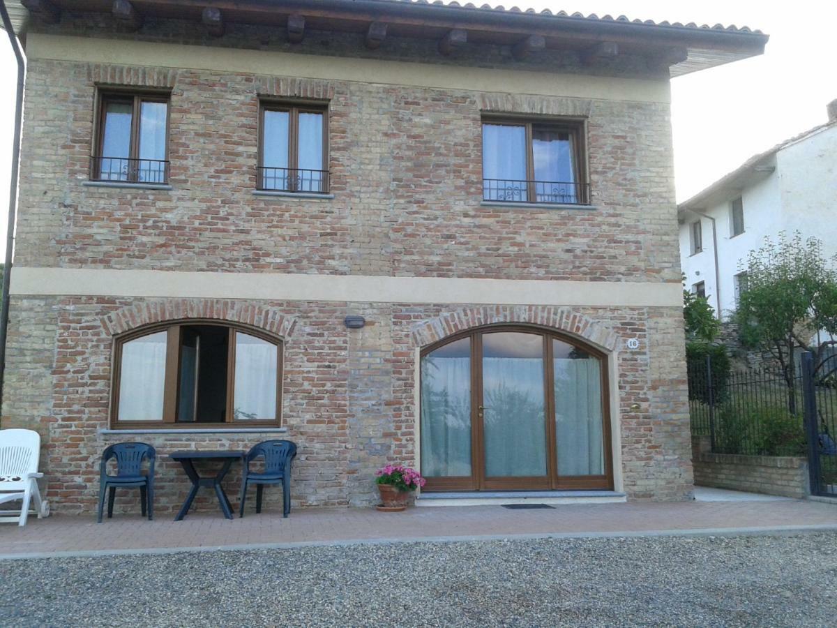 Casa Vacanze Sweet Dreams Agliano Terme Exterior photo